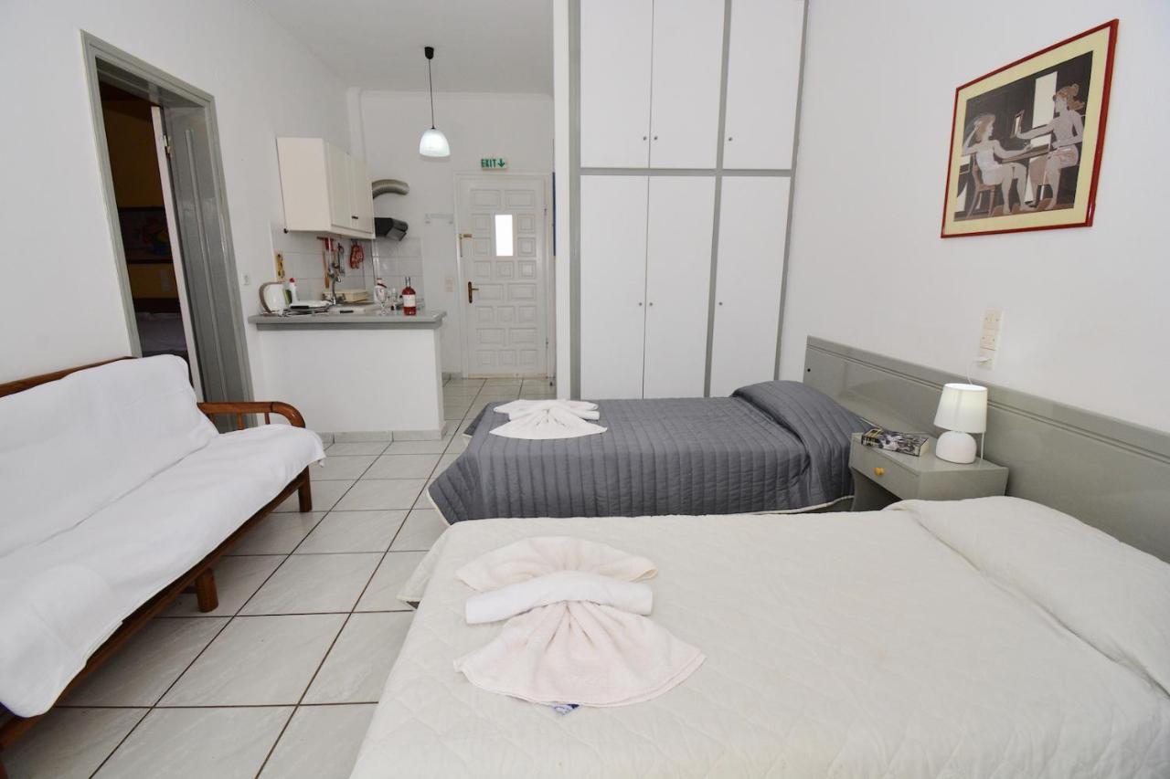 Dolphin Apt & Studios -Next To The Beach Ρόδα Εξωτερικό φωτογραφία
