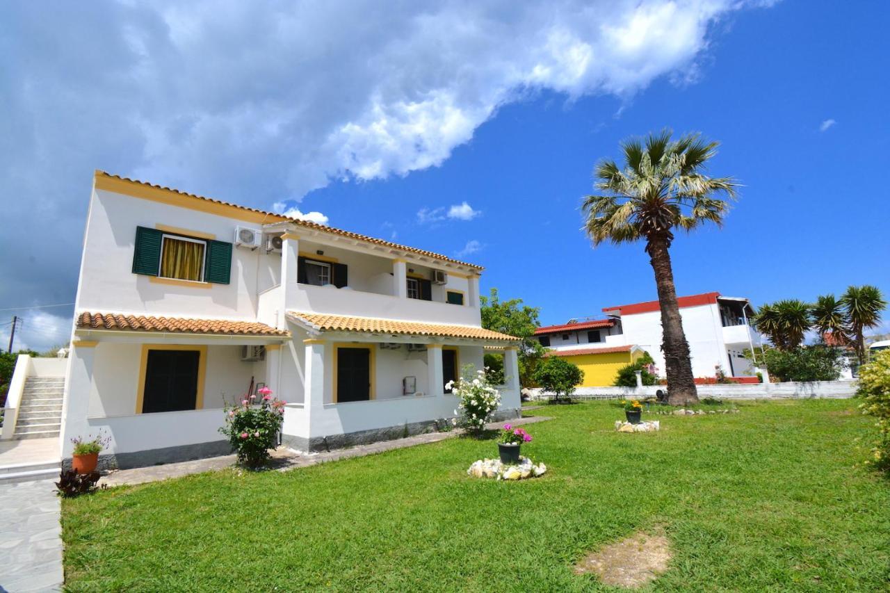 Dolphin Apt & Studios -Next To The Beach Ρόδα Εξωτερικό φωτογραφία