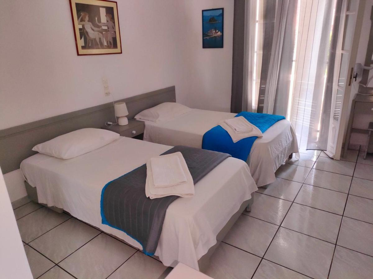 Dolphin Apt & Studios -Next To The Beach Ρόδα Εξωτερικό φωτογραφία