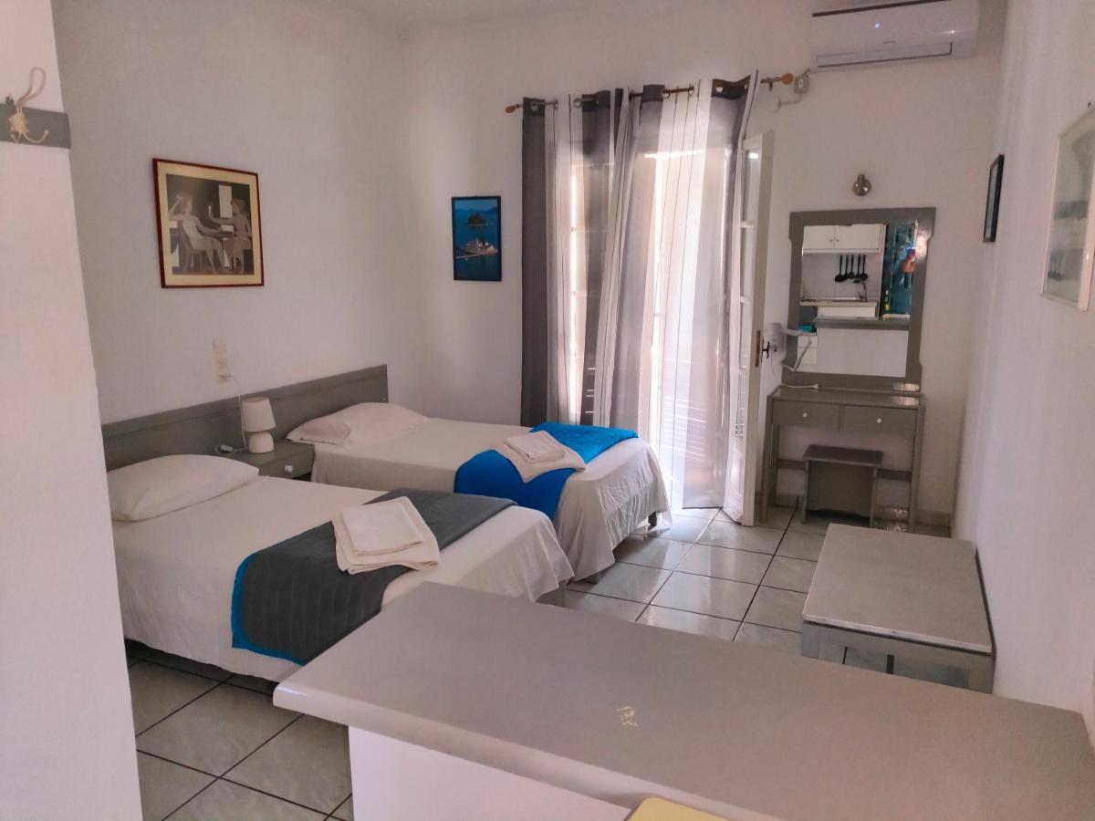 Dolphin Apt & Studios -Next To The Beach Ρόδα Εξωτερικό φωτογραφία