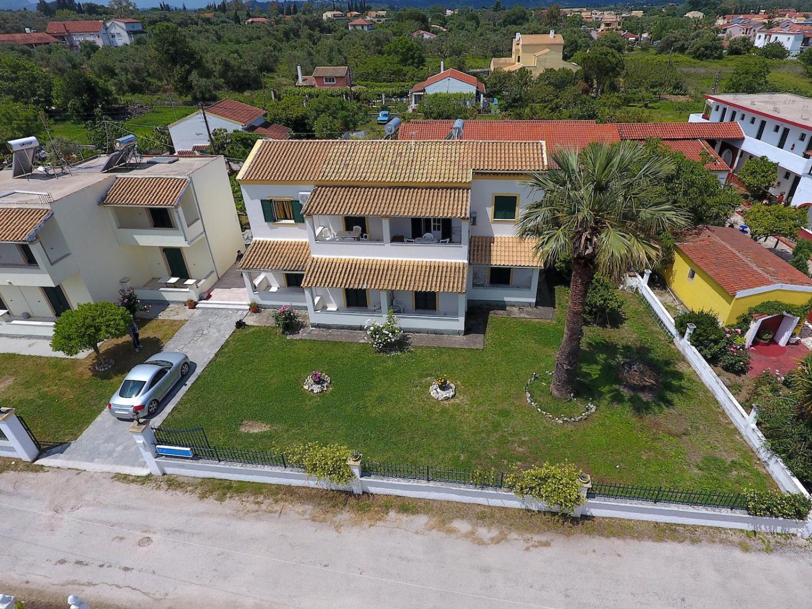 Dolphin Apt & Studios -Next To The Beach Ρόδα Εξωτερικό φωτογραφία