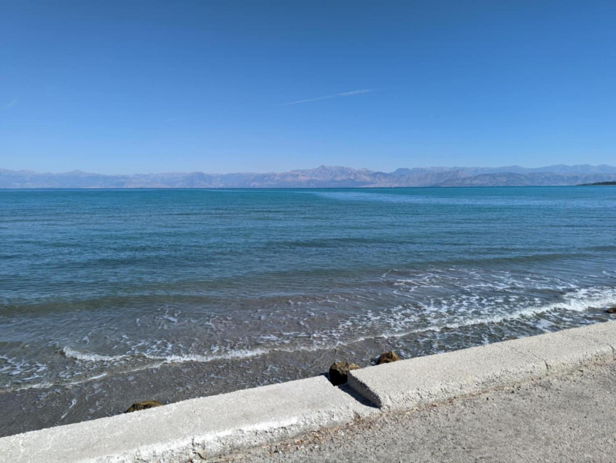 Dolphin Apt & Studios -Next To The Beach Ρόδα Εξωτερικό φωτογραφία